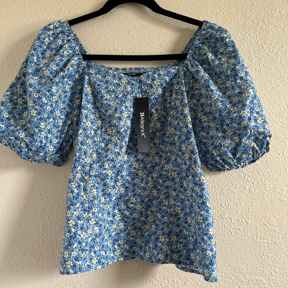 ⭐️NEW Allegra K floral shirt⭐️
